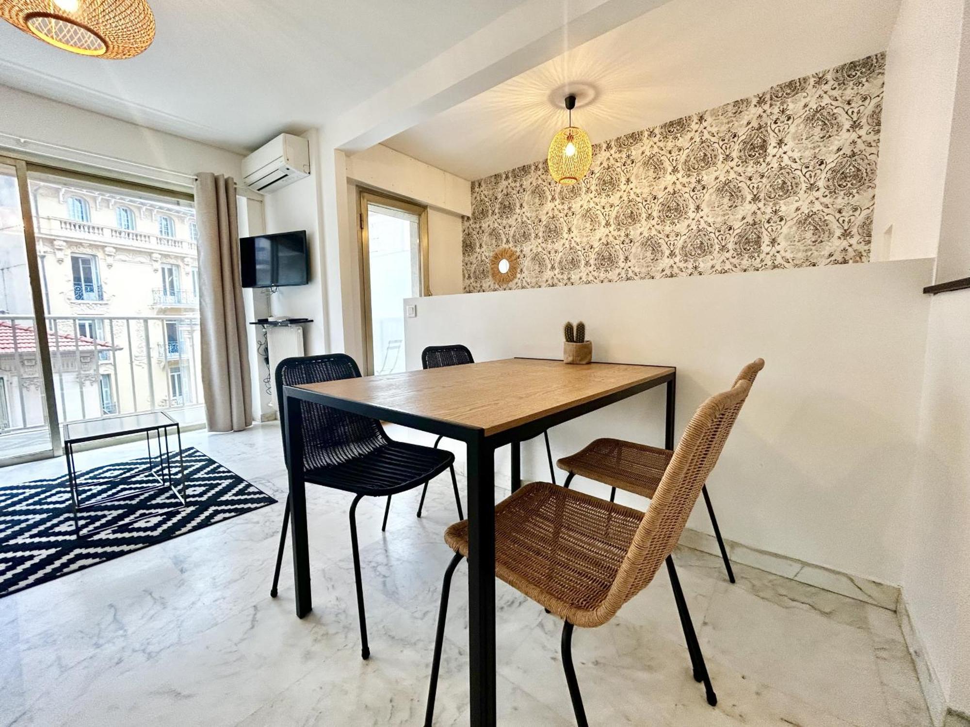 Aparthotel Riviera: Quiet Studio with AC and Terrace in Nice Carré d'Or Exterior photo