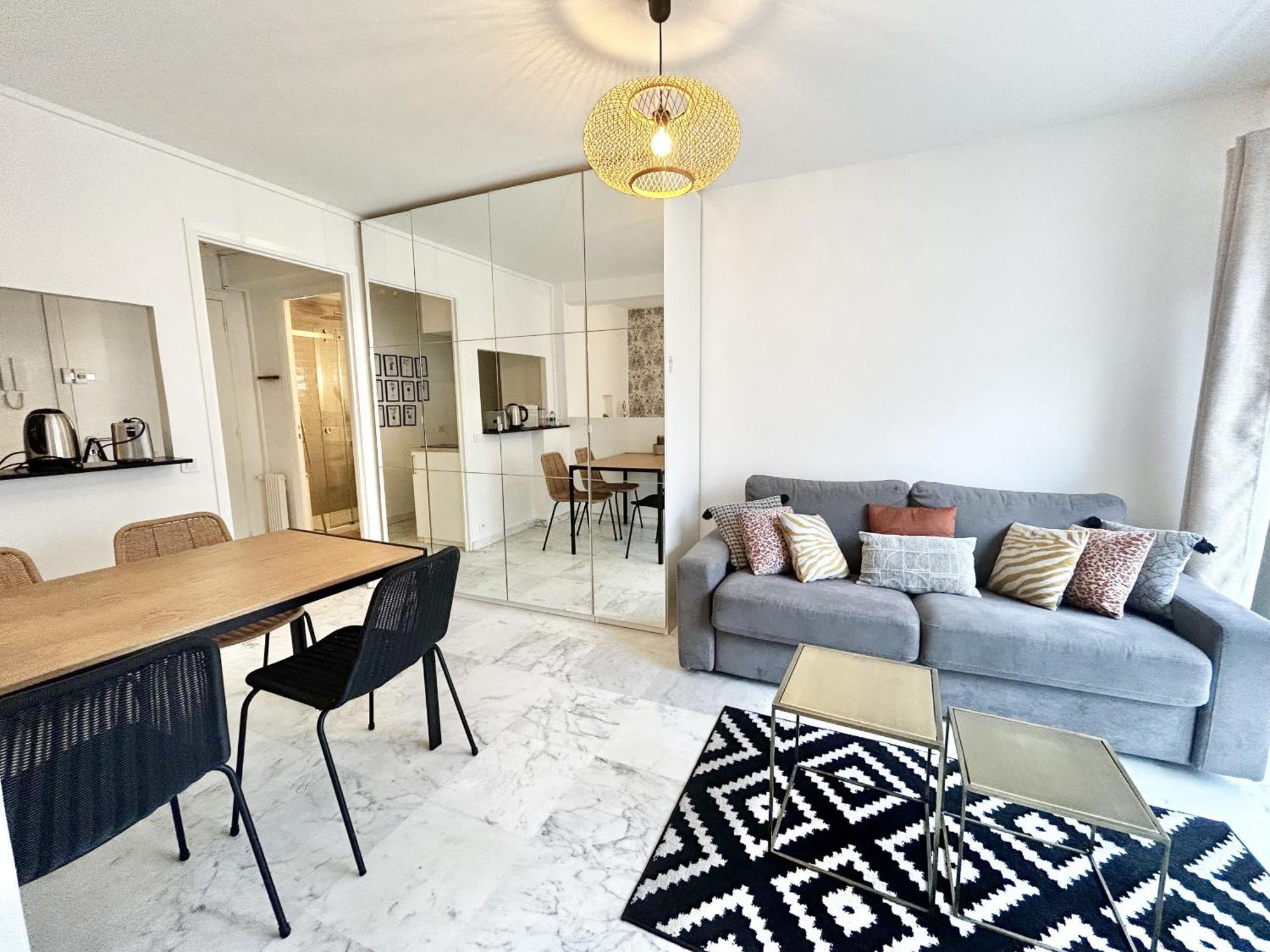 Aparthotel Riviera: Quiet Studio with AC and Terrace in Nice Carré d'Or Exterior photo